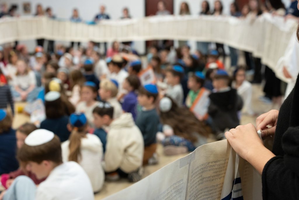 Simchat Torah at Yavneh